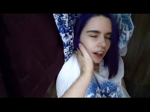 ❤️ Na maua lo'u tuafafine i totonu o le kapoti ma fesoasoani ia te ia e fa'ama ❤ Pono ️❤